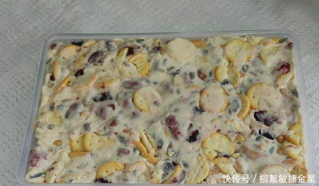 教你做草莓雪花酥,看一遍就会,今年过年不买糖果喽