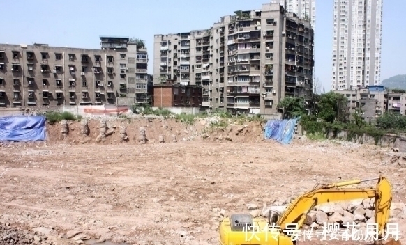 农村地区|敌人队友VS我的队友:同样都是氪金玩家,差距怎么这么大呢