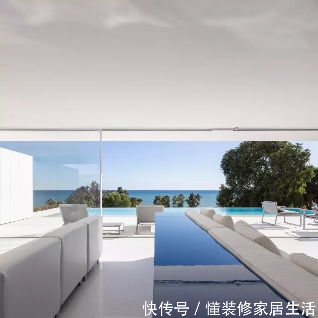 私密性|美爆了，极简主义别墅，真走心