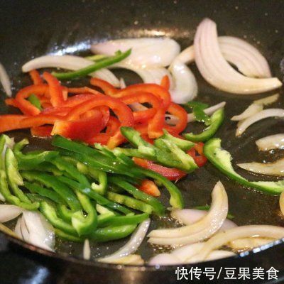 牛肉馅料|#安佳马苏里拉芝士挑战赛#芝士牛肉烤包子