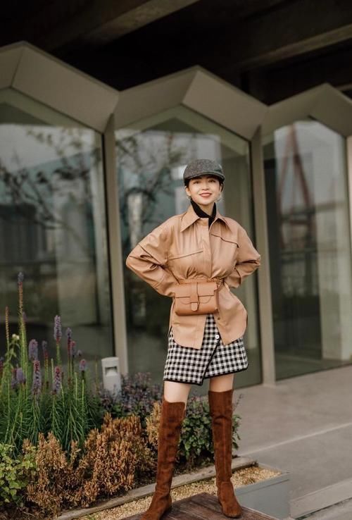 大地色|时尚博主玩转“大衣叠穿”，最爱大地色穿搭，美得不可方物