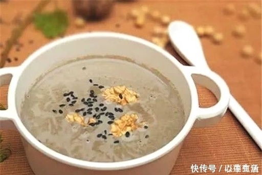 白發|“桂圓”煮著吃，頭發一天好過一天，白發沒了，染發錢都省了