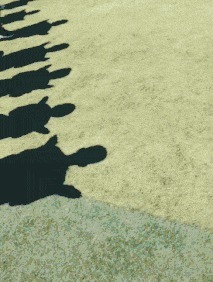 |搞笑GIF趣图:女朋友太爱玩,好想装作不认识她!