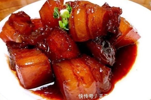 做红烧肉时,不要先焯水!大厨教你简单做法,入口即化,肥而不腻