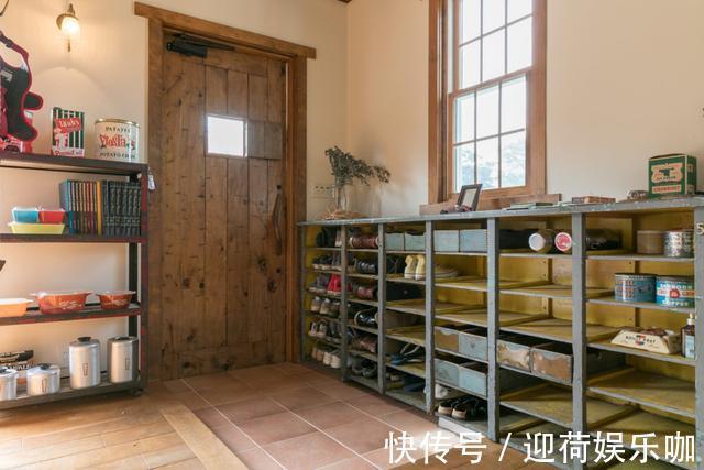 两只狗|70后夫妻的朴素生活:自律18年从不断舍离,家中照样干干净净