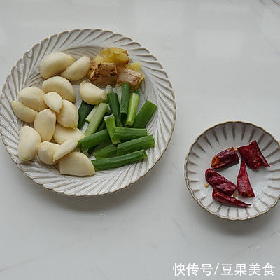 让食客踏破门槛的的河鳗烧肉做法，学会了你也能火