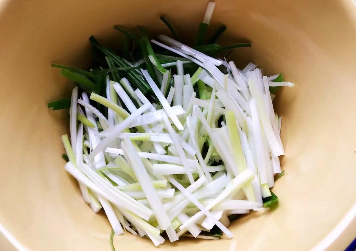 凉拌菜|夏天不能错过这道菜,豆腐皮和木耳搭配,简单拌一拌就上桌