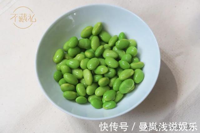 面团|不加黄油的双重奶酪包,从揉面的那一刻起就奶香四溢了