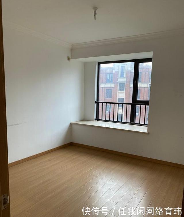 阿里|上海市松江区一89平房产拍卖，以323万元成交