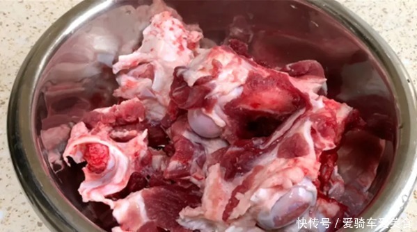 棒子骨|太香了,熬制三个小时以上,才能体会到它的好处,不要焯水是关键