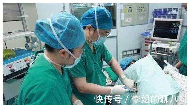 婆婆|孕妈怀孕35周腹痛剧烈,剖腹产生下“绿娃娃”,医生怒斥:太无