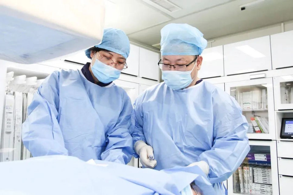 介入治疗|子宫腺肌症导致痛经8年多，介入栓塞技术成功根除痛经保全子宫