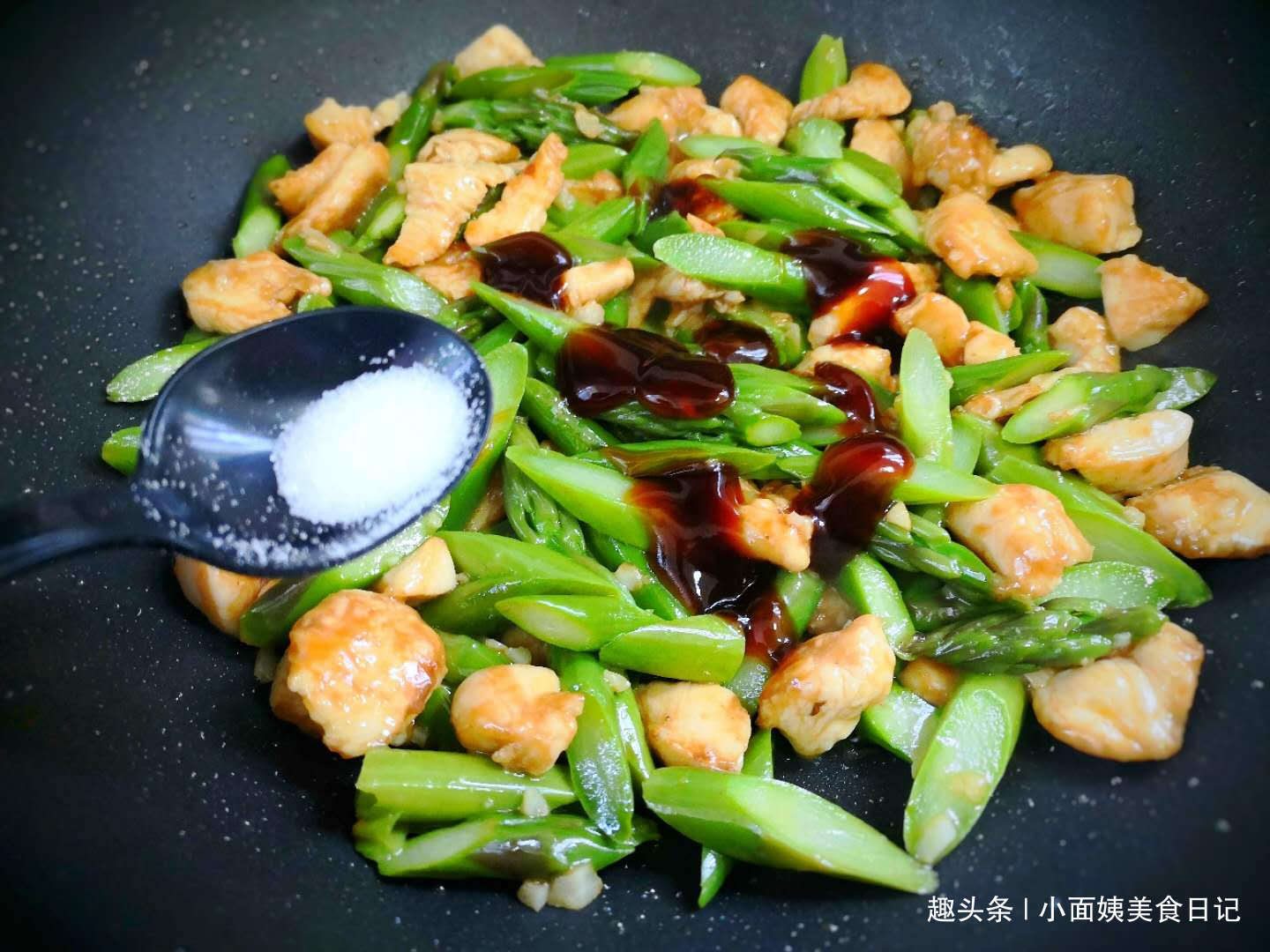 芦笋|这菜素有“负热量”之称，减肥燃脂又奇效，让体重蹭蹭往下掉！