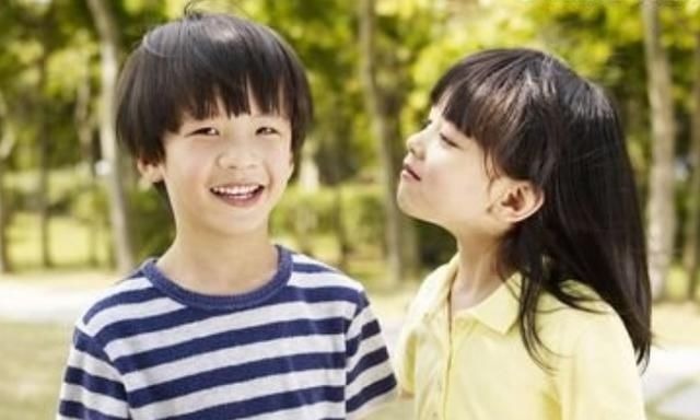 护肤品 10岁小女孩分享“护肤照”,评论区引发热议,网友:这孩子没救了