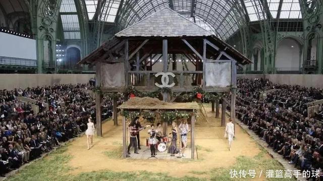 秀场|在华丽的时装背后,那些极具创意的秀场场景设计(上)