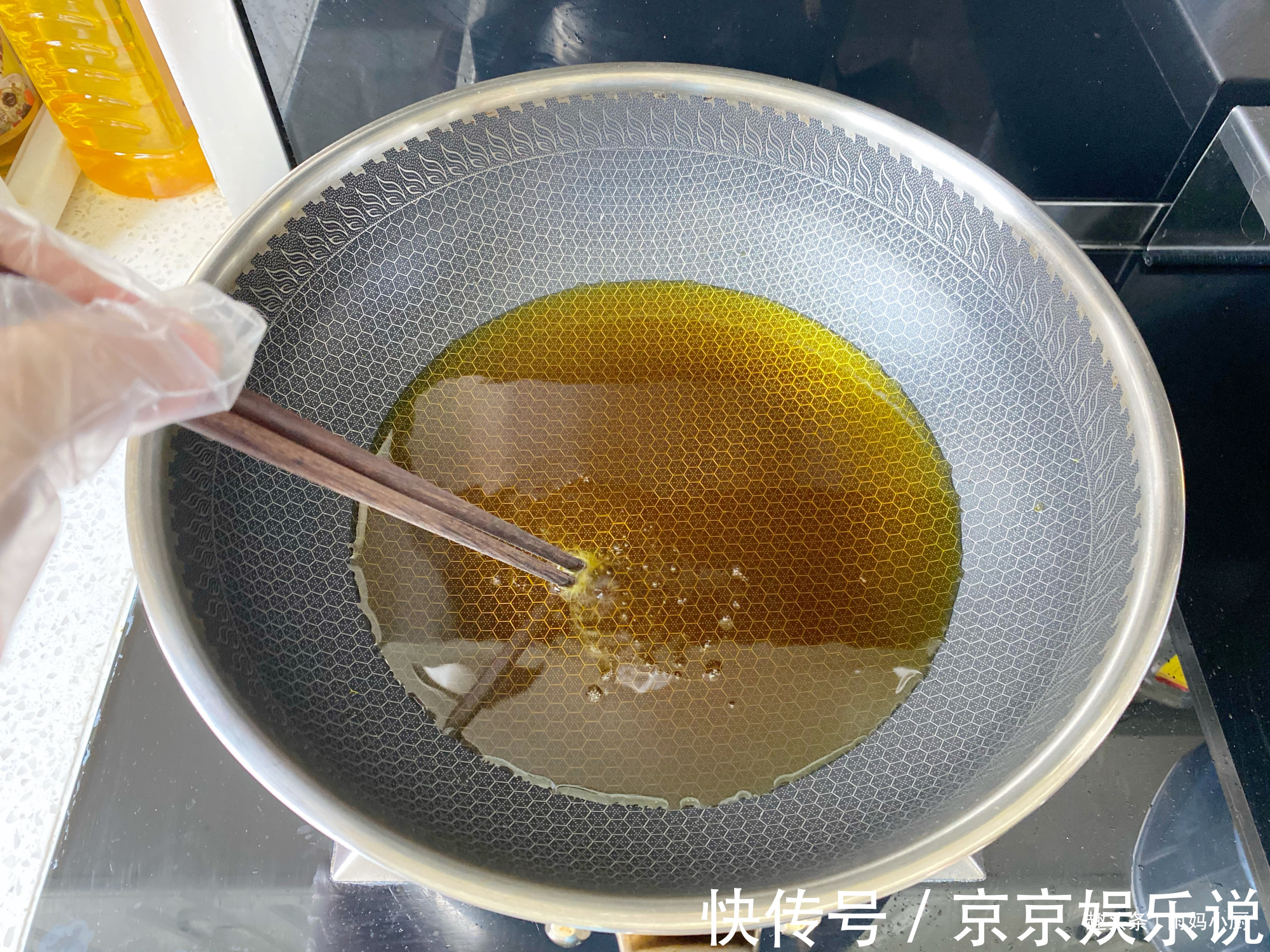 想吃油条别再买了，在家自己做好吃又卫生，个个空心又酥脆