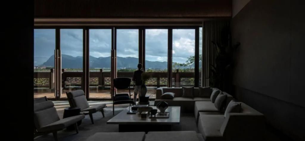 中年|昆明贵宾楼