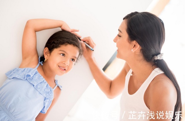 鞋子|孩子个头长不高,只怪家长太懒,没抓住六个“身体信号”