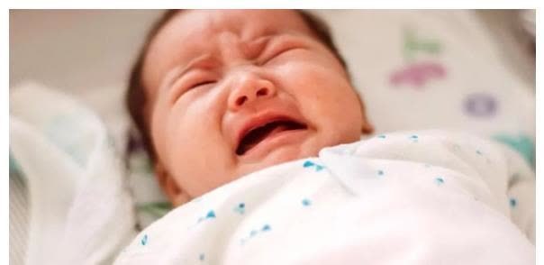 醒来|为啥宝宝睡觉时会突然大哭?不是故意在磨人,或和这4个原因有关