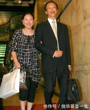 岳母|伏明霞父母:陪女儿走过跳水生涯有欢乐有泪水,她的婚姻最不放心