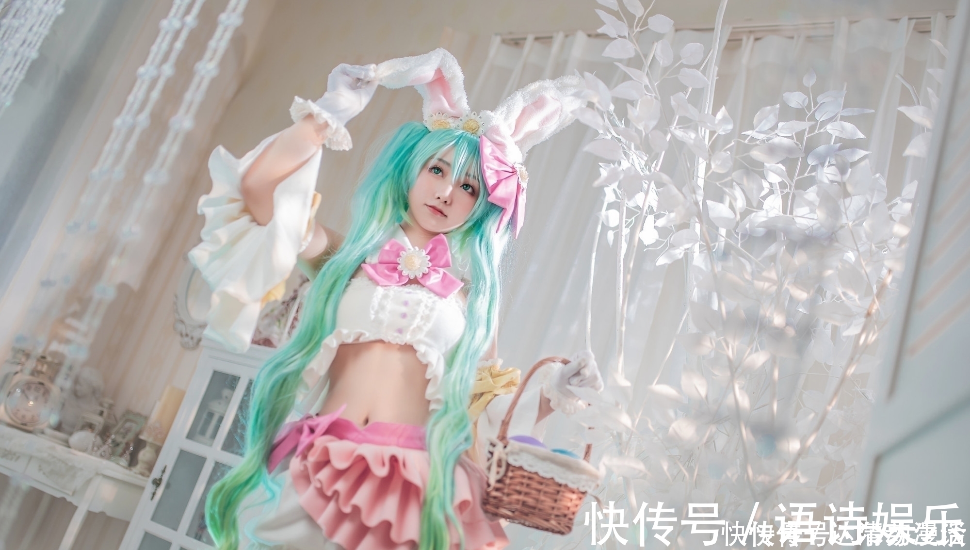 虚拟偶像|三组漂亮妹子COS的人气虚拟偶像“初音未来”还原度相当不错