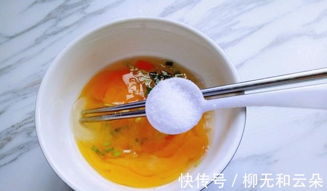 秋葵炒鸡蛋|鸡蛋和它一起炒,清凉爽口,清热解毒,超适合夏季吃,快来学学!
