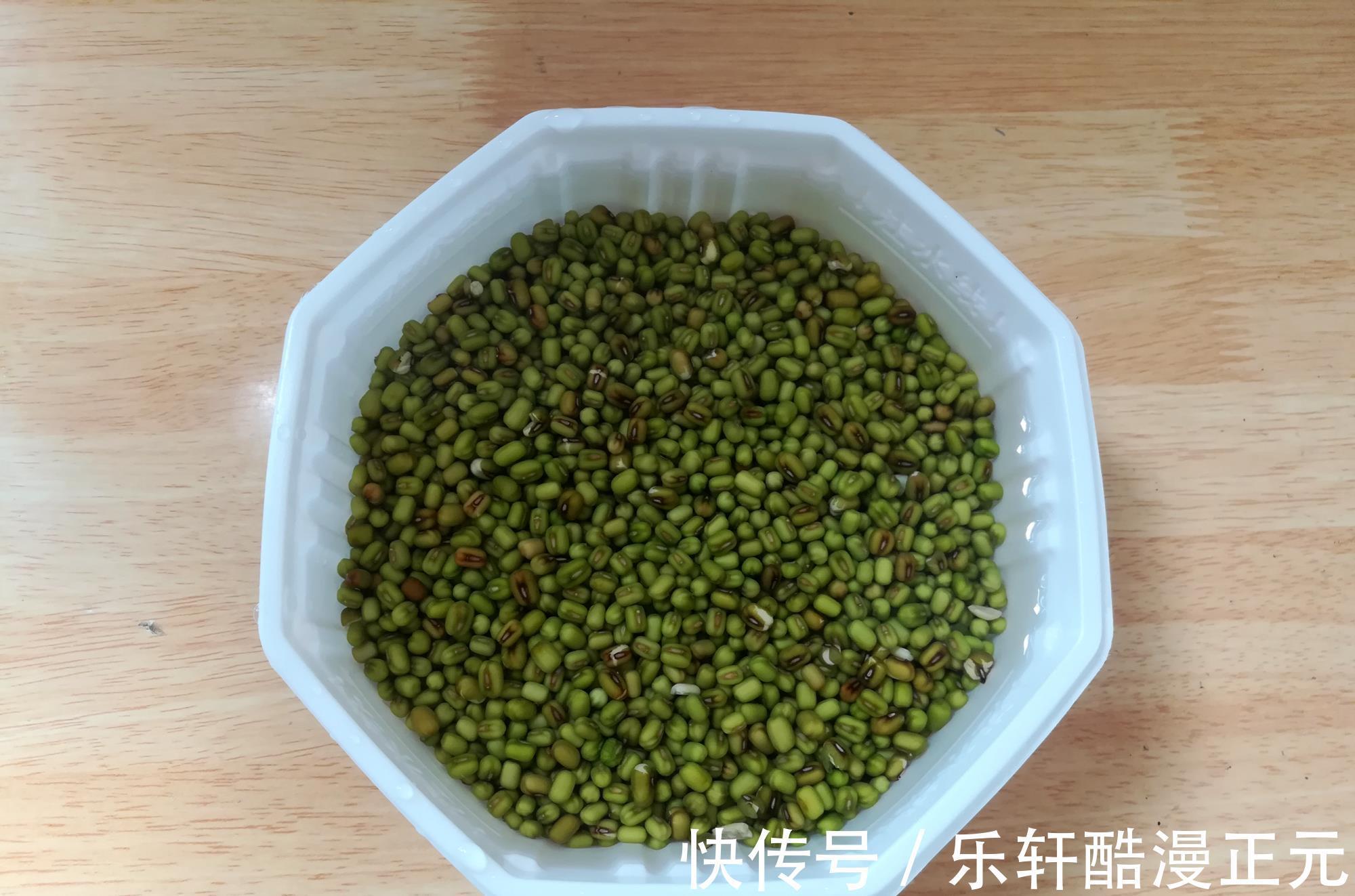 绿豆粥|煮绿豆粥时，放红糖，冰糖还是白砂糖，区别很大，别再放错了