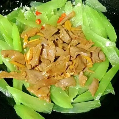 小米椒|莴笋炒猪舌