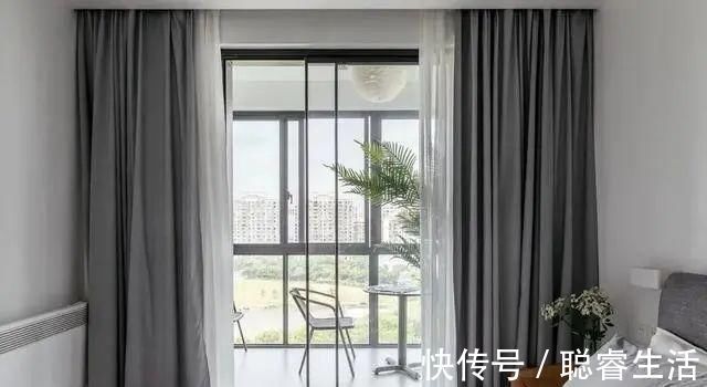 阳台|原来卧室带阳台还能这样装,瞬间多出一间房