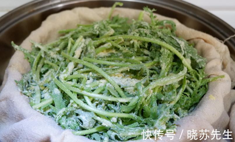 食用油|冬天多吃茼蒿,润肺又安神,简单一蒸好美味,教你详细做法