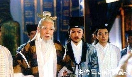 杨逍|他是张三丰最脓包的徒弟,自创一绝技却可碾压张三丰,不是张无忌