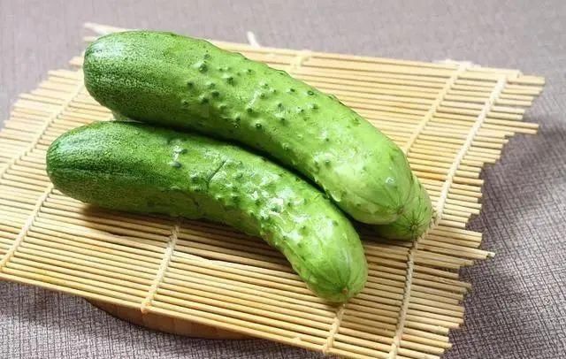 鸡蛋灌饼|这五种主食，热量堪比油脂，第1种大家都常吃，减肥期的你要忍住