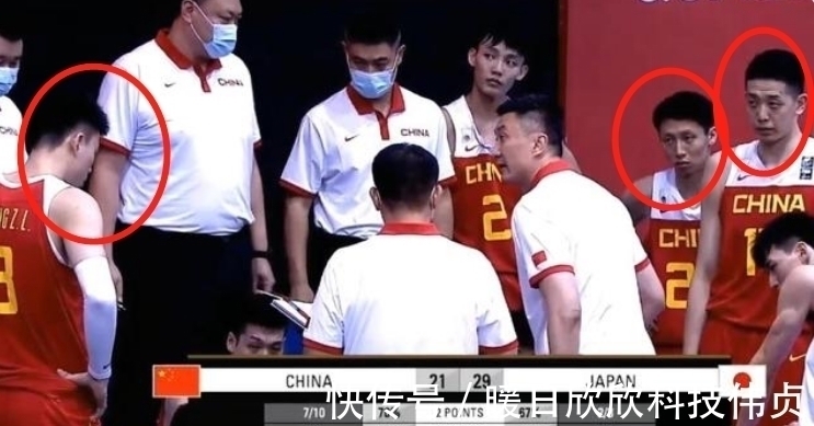 赵岩昊|我让你防谁?主帅杜锋暂停批评张镇麟!如何评价他的亚预赛表现?