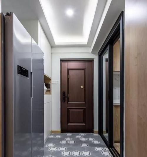 柜子|老婆坚持卧室床头留28cm打柜子,完工太实用了,邻居看完照着装