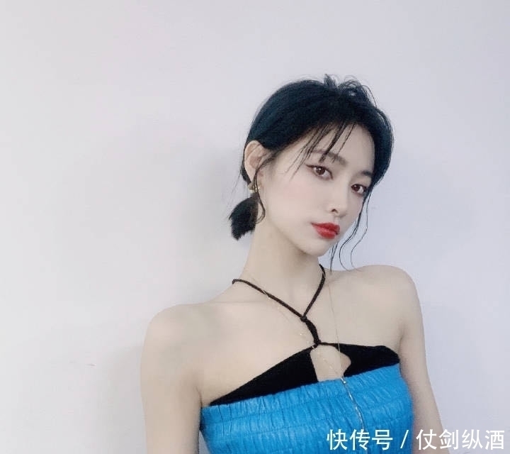 Lisa终于换刘海,像换了张脸一样,看了我都想剪同款