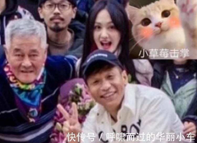 豪宅|郑爽首度公开豪宅浴室，坐马桶录视频很豪放，自爆对爽爸装修不满要推翻重造