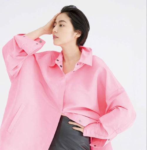 请记住：混搭≠乱搭，14套“甜酷风”搭配练习，带你深挖时髦真相