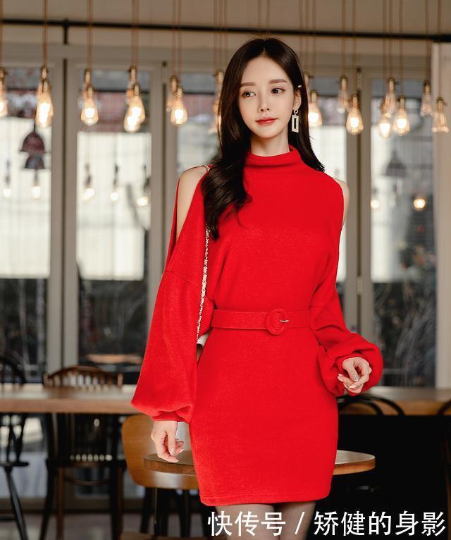 女神孙允珠时尚穿搭气质裙装,优雅洒脱
