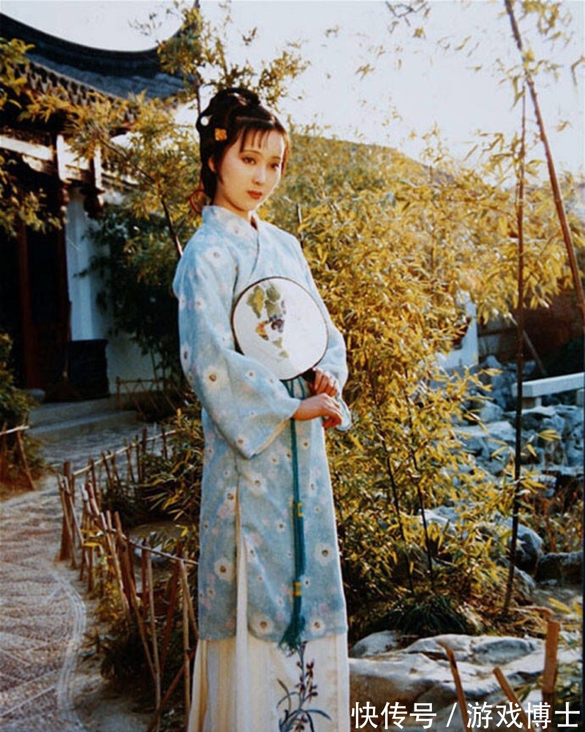 薛宝琴|红楼梦里论美貌谁最美？林黛玉只能排第三，那么谁是第一呢？