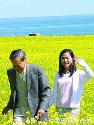 衣服|杨振宁妻子翁帆衣品真是脱俗,素面朝天爱穿白衣,书卷气质好迷人