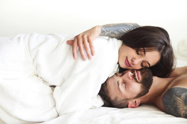 宫颈|女子宫颈病变，后悔大哭，医生忠告皮肤若有2种异常，早查HPV