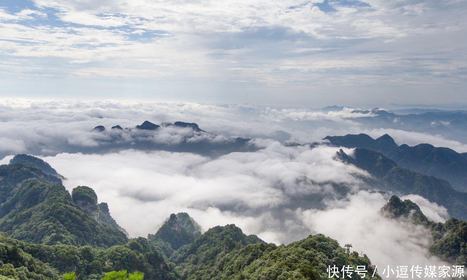 中国这座“会赚钱”的山，让很多影视剧组驻足，景色更美不胜收