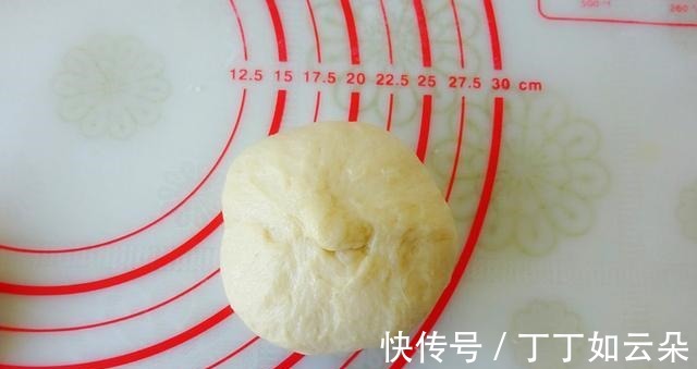 这个早餐孩子最爱吃，简单一搅香酥可口，能量满满上课才更专心！