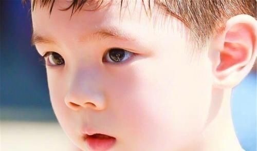 智力|孩子智力发育情况,1岁内就有迹可循,有这3种表现多半是高智商