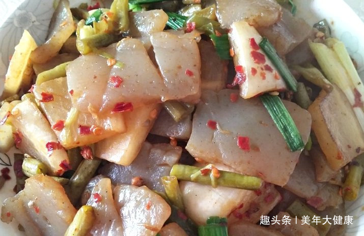 碱性食物|女人吃碱性食物，没有口臭，消毒，肚子消瘦，薄薄的皱纹减少