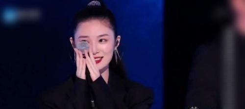 表現(xiàn)并不驚艷的姚曉棠,憑啥能拿滿分?看看現(xiàn)場(chǎng)專業(yè)評(píng)審怎么說(shuō)