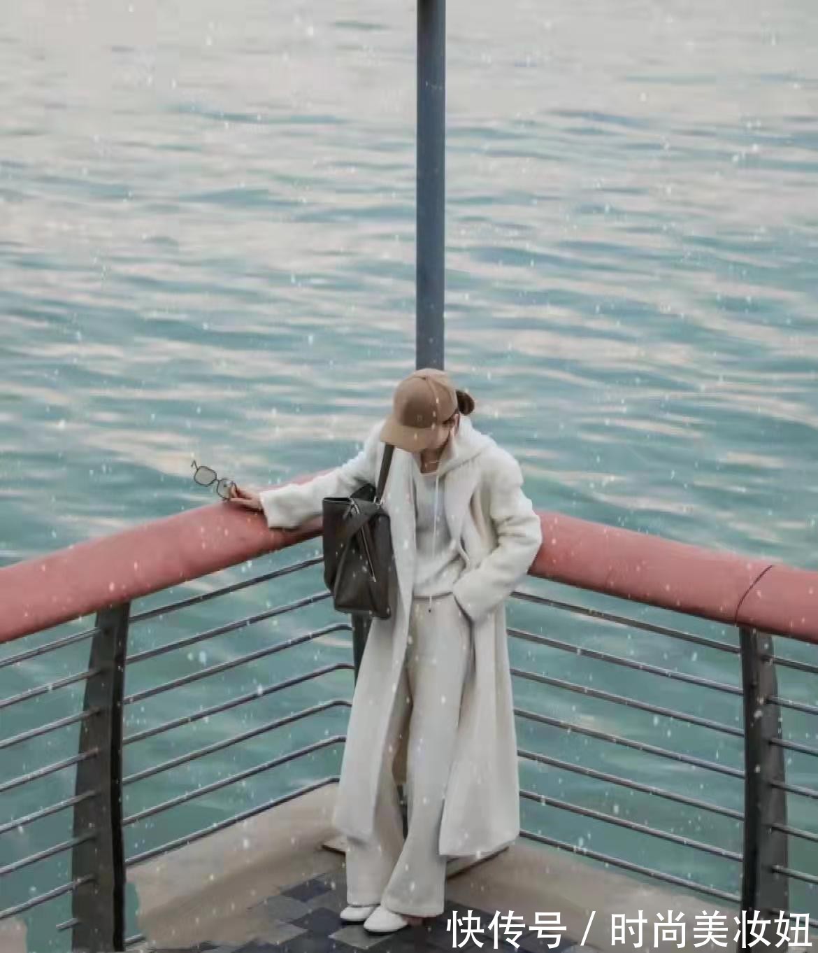 垂直度 没想到,大衣叠穿这么高级洋气,这3组搭配思路值得借鉴