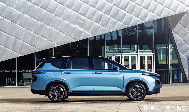 进可|12万级家用MPV推荐,进可迎宾退可拉货,开着不再像“司机”