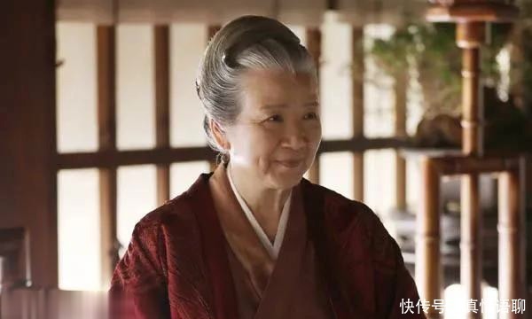 真正厉害的女人,往往都“深藏不露”