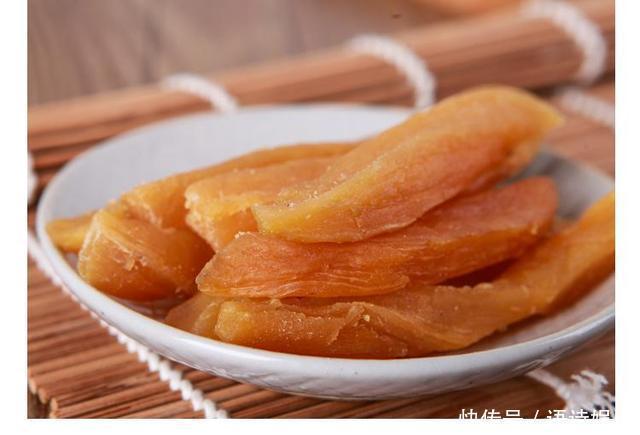 教你自己在家做红薯干,不晒不晾,做法简单,大人小孩都喜欢吃